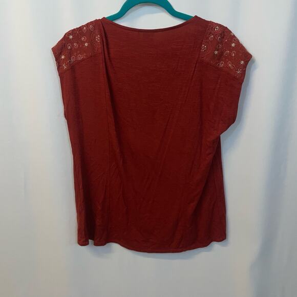 Anthropologie Akemi + Kin Burnt Orange Gold Embroidery Boxy Style Pleated Top S - Picture 3 of 7